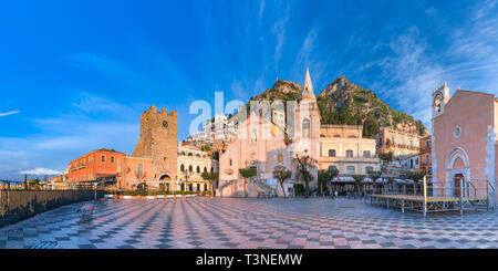 Piazza IX Aprile, Taormina, Sicily, Italy Stock Photo