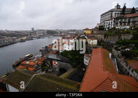 Porto, Portugal. 7th Apr, 2019. A general view of the old town from D. Luis bridge. In 2018, Porto entered the list of the 100 most visited cities in the world in a ranking prepared by Euromonitor International. In 2018 it is estimated that the number of tourists reached 2.39 million. Credit: Omar Marques/SOPA Images/ZUMA Wire/Alamy Live News Stock Photo