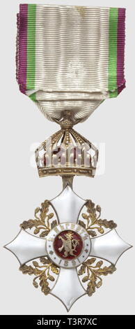 Ordre du Mérite National, créé en 1891, réorganisé en 1900 et 1936. Officier, éclats en surface sur 2 pointes, Additional-Rights-Clearance-Info-Not-Available Stock Photo