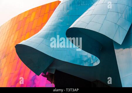 Curved colored facade of the Museum of Pop Culture, MoPOP, detail, architect Frank Gehry, Seattle, Washington, USA Stock Photo