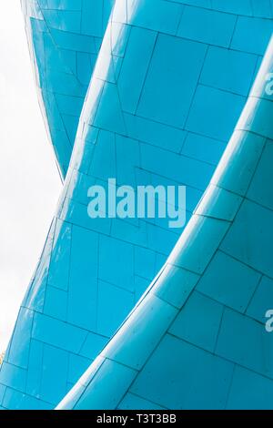 Curved colored facade of the Museum of Pop Culture, MoPOP, detail, architect Frank Gehry, Seattle, Washington, USA Stock Photo