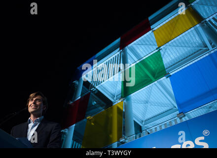 Malaga, Spain. 11th Apr, 2019. Pablo Montesinos, candidate from Malaga to the congress by Spanish Popular Party, speaks in a public event during the opening Spanish General Elections. Today 12 april, starts oficially the campaign for Spanish General Elections which is scheduled on 28 april. Spanish Popular Party and their leader and presidential candidate Pablo Casado, hope to became the next Spanish Prime Minister. Credit: Jesus Merida/SOPA Images/ZUMA Wire/Alamy Live News Stock Photo