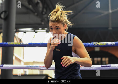 London, UK. 12th Apr, 2019. Shannon Courtenay during Allen-Browne Public Workout at Old Spitalfields Market on Friday, 12 April 2019. London England. (Editorial use only, license required for commercial use. No use in betting, games or a single club/league/player publications.) Credit: Taka G Wu/Alamy Live News Stock Photo