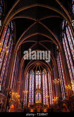 Arched roof of ornate St Chappelle cathedral, Paris, Ile-de-France, France
