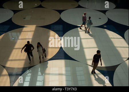 04.04.2018, Singapore, Republic of Singapore, Asia - People at the Marina Square shopping mall. Stock Photo