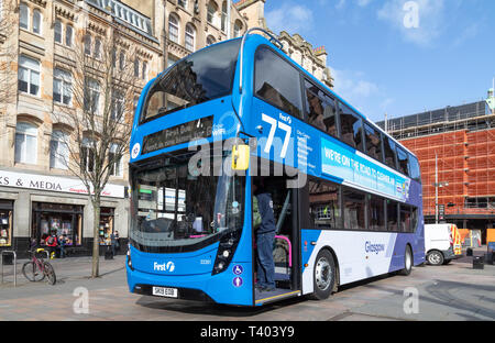 First Glasgow launch new Enviro 400 MMC buses on the 77 route in Glasgow Stock Photo