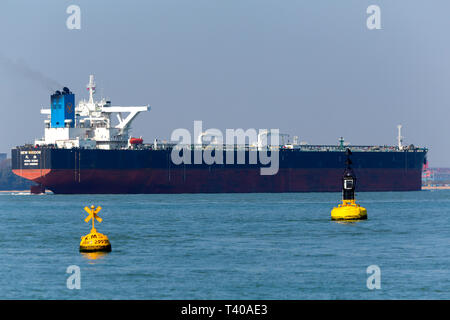 New Wisdom,registered,Chemical,Southampton,services,port,towing,Tanker,Oil,Refinery,Fawley,The Stock Photo