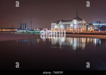 Alamy - St. Petersburg / Russia - December 27 2018: Russian cruiser Aurora at the Bolshaya Nevka River in St Petersburg Stock Photo