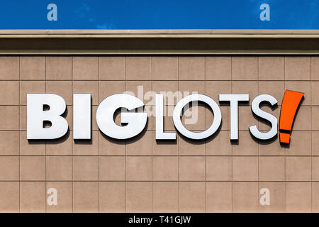 Exterior of a Big Lots ! retail store location. Stock Photo