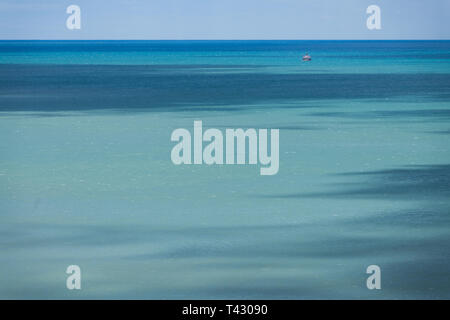 Aerial view of Chicago coastline and Lake Michigan Stock Photo - Alamy