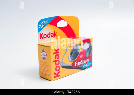 Kodak FunSaver 35mm Single Use Camera 39 Exposures with Flash 