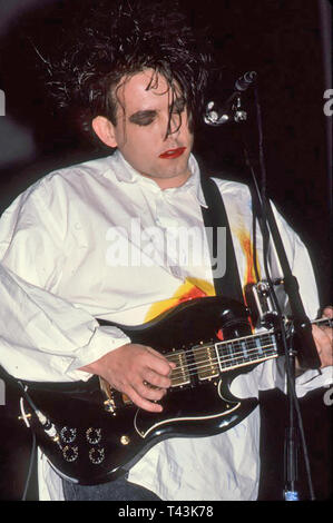 THE CURE UK rock group with Robert Smith in 1987. Photo: Jeffrey Mayer Stock Photo