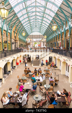 The piazza at Covent Garden market, London, UK Stock Photo