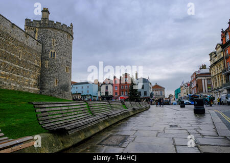 16 December 2018, Windsor, UK - A view of Windsor Castle towards Castle Hill, Windsor, UK Stock Photo