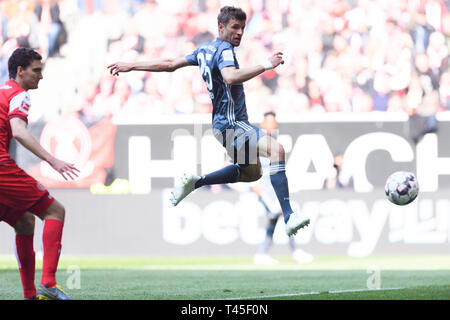 Dusseldorf, Germany. 14th Apr, 2019. Thomas Mueller (Bayern Munich) scores to 0: 1. GES / Soccer / 1. Bundesliga: Fortuna Dusseldorf - FC Bayern Munich, 14.04.2019 Football / Soccer: 1st League: Fortuna Dusseldorf vs. FC Bayern Munich, Dusseldorf, April 14, 2019 | usage worldwide Credit: dpa picture alliance/Alamy Live News Stock Photo