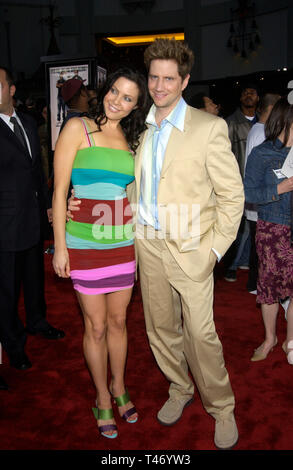 Actor Jamie Kennedy and his girlfriend actress Jennifer Love Hewitt