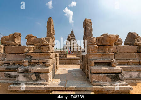 Horizontal view of the Shore temple at Mahabalipuram, India. Stock Photo