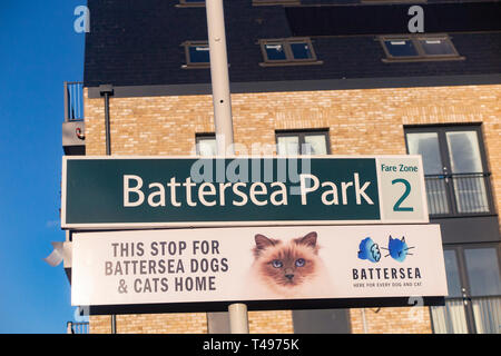 Signs on Battersea Park Station platform Stock Photo