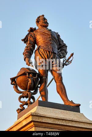 Iconic Statue of Sir Francis Drake on Plymouth Hoe at sunset Stock Photo