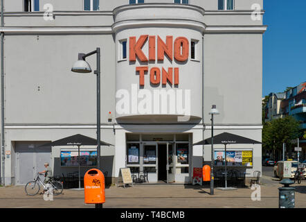 Kino Toni, Max-Steinke-Strasse, Weissensee, Berlin, Deutschland Stock Photo