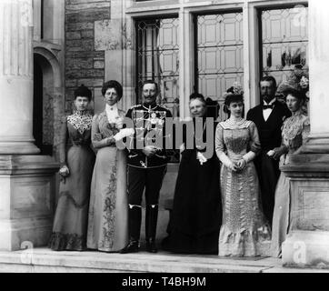 The imperial family on the terrace of Castle Friedrichshof in Kronberg ...