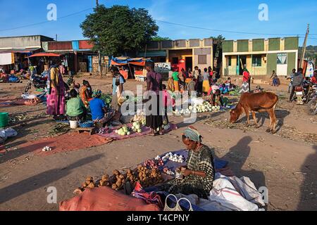 Market with vegetables in Jinka, Lower Omo Valley, Omo Region, South Ethiopia, Ethiopia Stock Photo