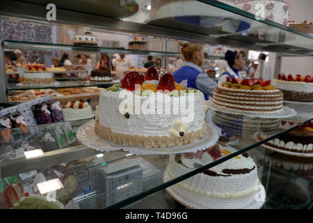 Party cakes at Pasteleria Ideal Bakery in Mexico City, Mexico Stock Photo