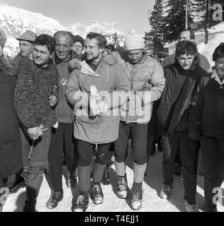 Mountaineers Peter Siegert, Gert Uhner and Rainer Kauschke from Munich ...