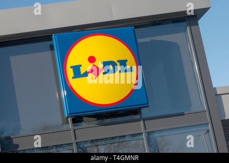 Lidl store, Hayling Island, Hampshire, UK Stock Photo