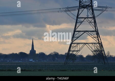 Looking towards Holbeach, Lincolnshire, UK, from OS grid reference 340235 Stock Photo