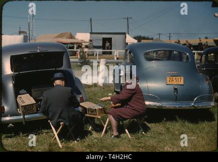 Vintage cars from the 1930s and 40s presented in a photo from the time period Stock Photo