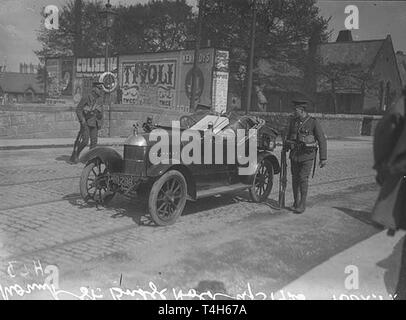 Vintage photo of soldiers in the 40s and a vintage car Stock Photo