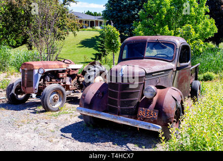 Niagara on the lake, Ontario, old International Pickup Truck at  the lake shore of Niagara, rusted and abandoned. Stock Photo