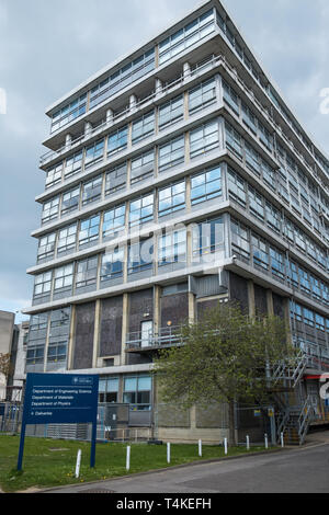 Department of Engineering Science building, part of University of Oxford, on Banbury Road, Oxford, UK Stock Photo