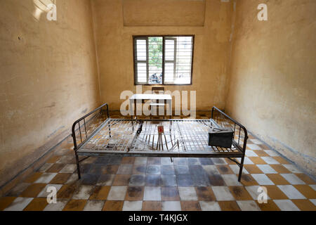 Torture cell inside the Tuol Sleng Genocide Museum (S-21 Security Prison) housed in a former High School, Phnom Penh, Cambodia, Southeast Asia, Asia Stock Photo