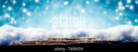 Falling Snowflakes Background Banner, Winter / Christmas Concept Stock Photo