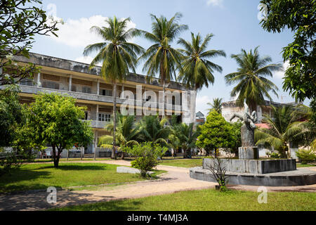 Tuol Sleng Genocide Museum (S-21 Security Prison) housed in a former High School, Phnom Penh, Cambodia, Southeast Asia, Asia Stock Photo