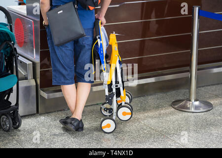 How to check a best sale stroller at the airport