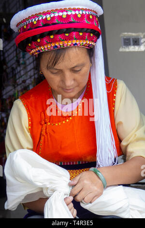 Typical Chinese batik Tie Dye processing, Zhoucheng, Yunnan, China Stock Photo