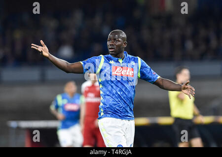 Naples, Italy. 18th Apr, 2019. Kalidou Koulibaly of SSC Napoli during the UEFA Europa League Quarter Final match between Napoli and Arsenal at Stadio San Paolo, Naples, Italy on 18 April 2019. Photo by Giuseppe Maffia. Credit: UK Sports Pics Ltd/Alamy Live News Stock Photo