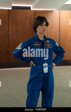 RELEASE DATE: 2019 TITLE: Lucy in The Sky STUDIO: Fox Searchlight Pictures DIRECTOR: Noah Hawley PLOT: The story of an astronaut who, upon returning to Earth from a life-changing mission in space, begins to slowly unravel and lose touch with reality. STARRING: NATALIE PORTMAN as Lucy Cola. (Credit Image: © Fox Searchlight Pictures/Entertainment Pictures) Stock Photo