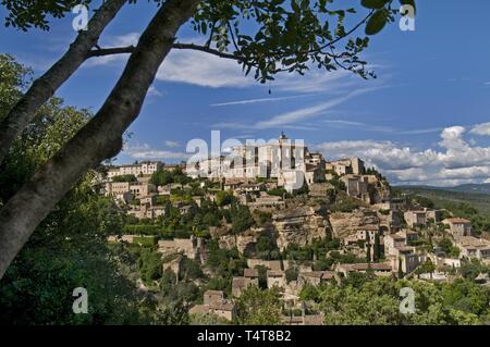 Gordes, Rhones-Alpes, Provence, Southern France, France, Europe Stock Photo