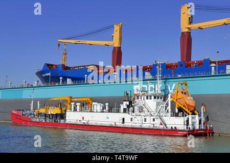 Bunker Boot 'Luneplate', on floating MWB shipyard, Bremerhaven, Germany, Europe Stock Photo