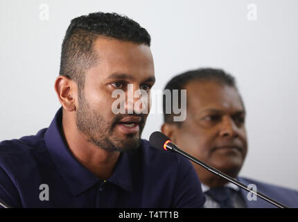 Colombo, Sri Lanka. 18th Apr, 2019. Sri Lanka's newly appointed captain for the ICC cricket World Cup, Dimuth Krunaratne speaks at a press conference in Colombo, Sri Lanka, Thursday, 18 April, 2019. Sri Lanka on April 18 dumped established stars including former captain Dinesh Chandimal from their one-day team in a mass clearout for the World Cup. Credit: Pradeep Dambarage/Pacific Press/Alamy Live News