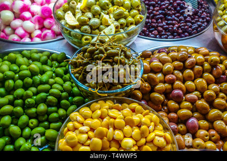 Are Olives a Vegetable?, Different varieties