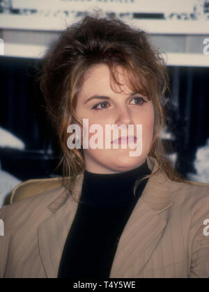 Universal City, California, USA 23rd March, 1994  Singer Trisha Yearwood attends the Press Conference for the R&B/Country Artists Duets Album - 'Rhythm Country & Blues' on March 23, 1994 at Universal Hilton Hotel in Universal City, California, USA. Photo by Barry King/Alamy Stock Photo Stock Photo