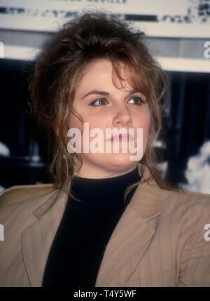 Universal City, California, USA 23rd March, 1994  Singer Trisha Yearwood attends the Press Conference for the R&B/Country Artists Duets Album - 'Rhythm Country & Blues' on March 23, 1994 at Universal Hilton Hotel in Universal City, California, USA. Photo by Barry King/Alamy Stock Photo Stock Photo