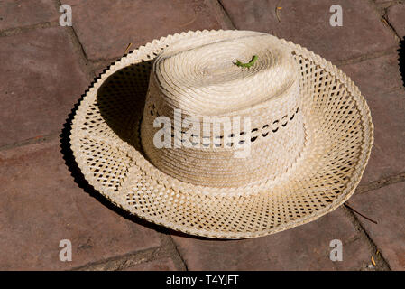 Straw hat, souvenirs, street vendor, Trinidad, Sancti Spiritus province, Cuba, Central America, America, Central America. Photo taken on 3rd of Novemb Stock Photo