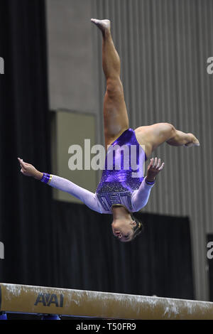 Sarah Finnegan competes in balance beam during the women's senior ...