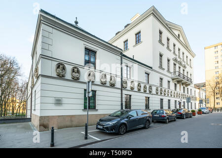Warsaw, Poland. April, 2018.   An external view of  House under the Kings Stock Photo